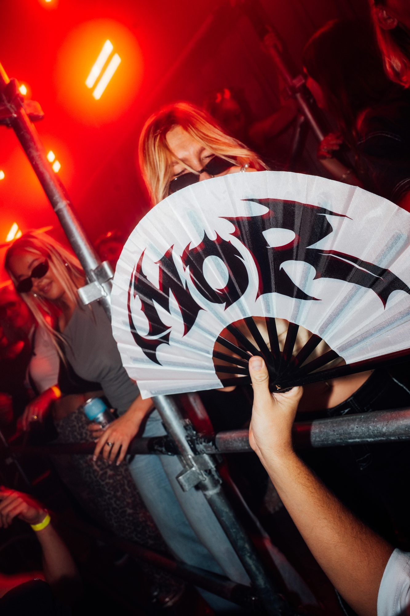 MOR Rave Fan